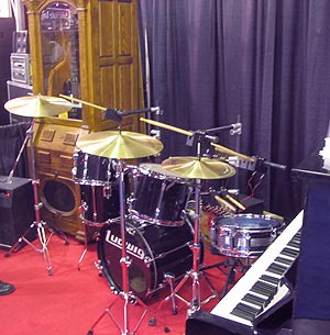 NAMM Oddities 2006 - You Figure It Out